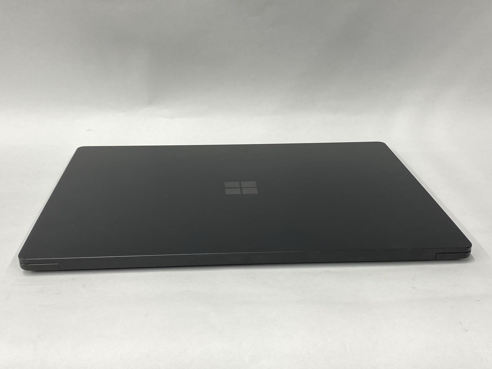 Microsoft Surface Laptop 3 – Grade A – Touch – i7-1065g7 – 32GB – 1TBSSD – W11P