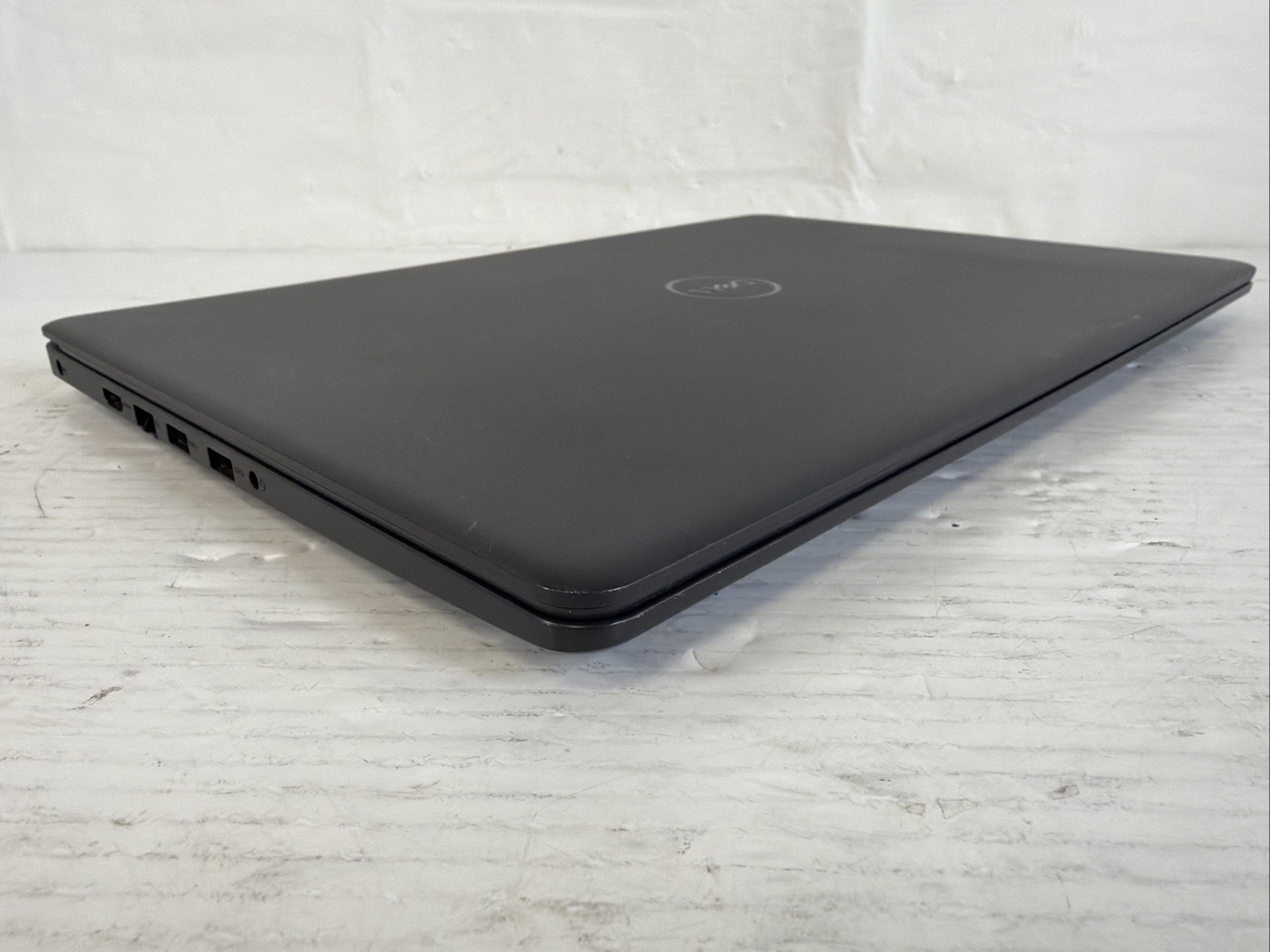 Dell Inspiron 15 3000 15.6 Intel Celeron N4020 /4GBRAM/Bad Screen/Good Battery