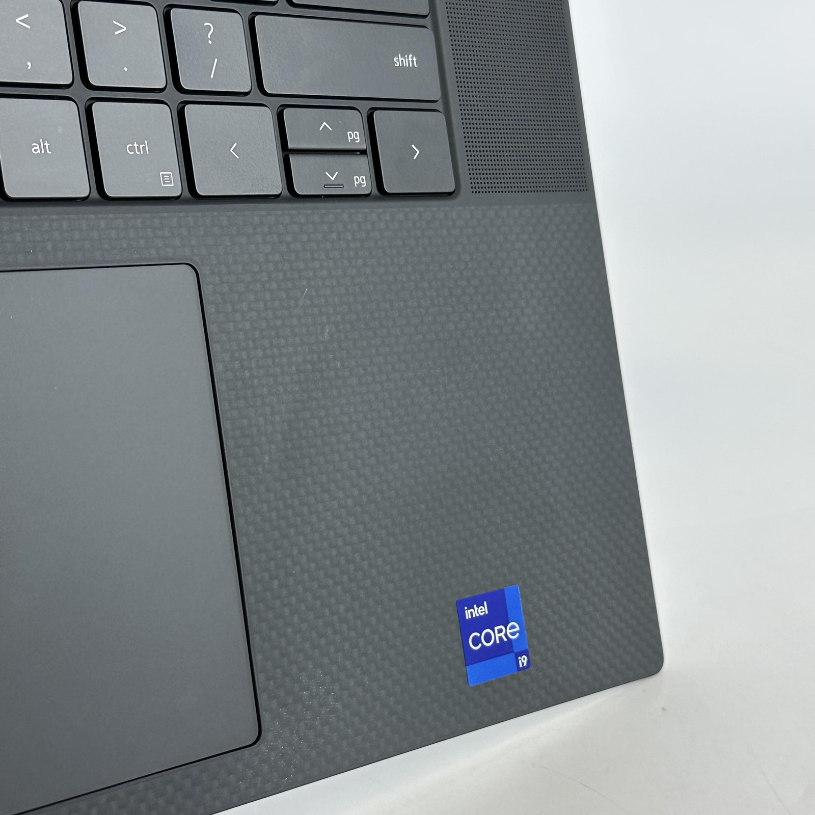 Dell XPS 17 9730 FHD+ TOUCH 2.6 GHz i9-13900H 64GB 4TB SSD RTX 4080 LCD BLEED