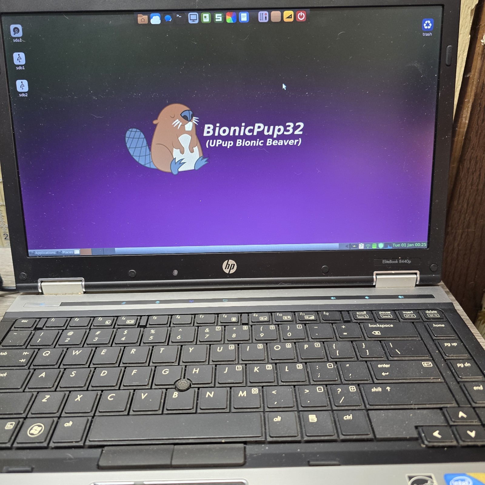 HP EliteBook 8440p i5-M520 2.40GHz 1600×900 3GB RAM FOR PARTS No Charger