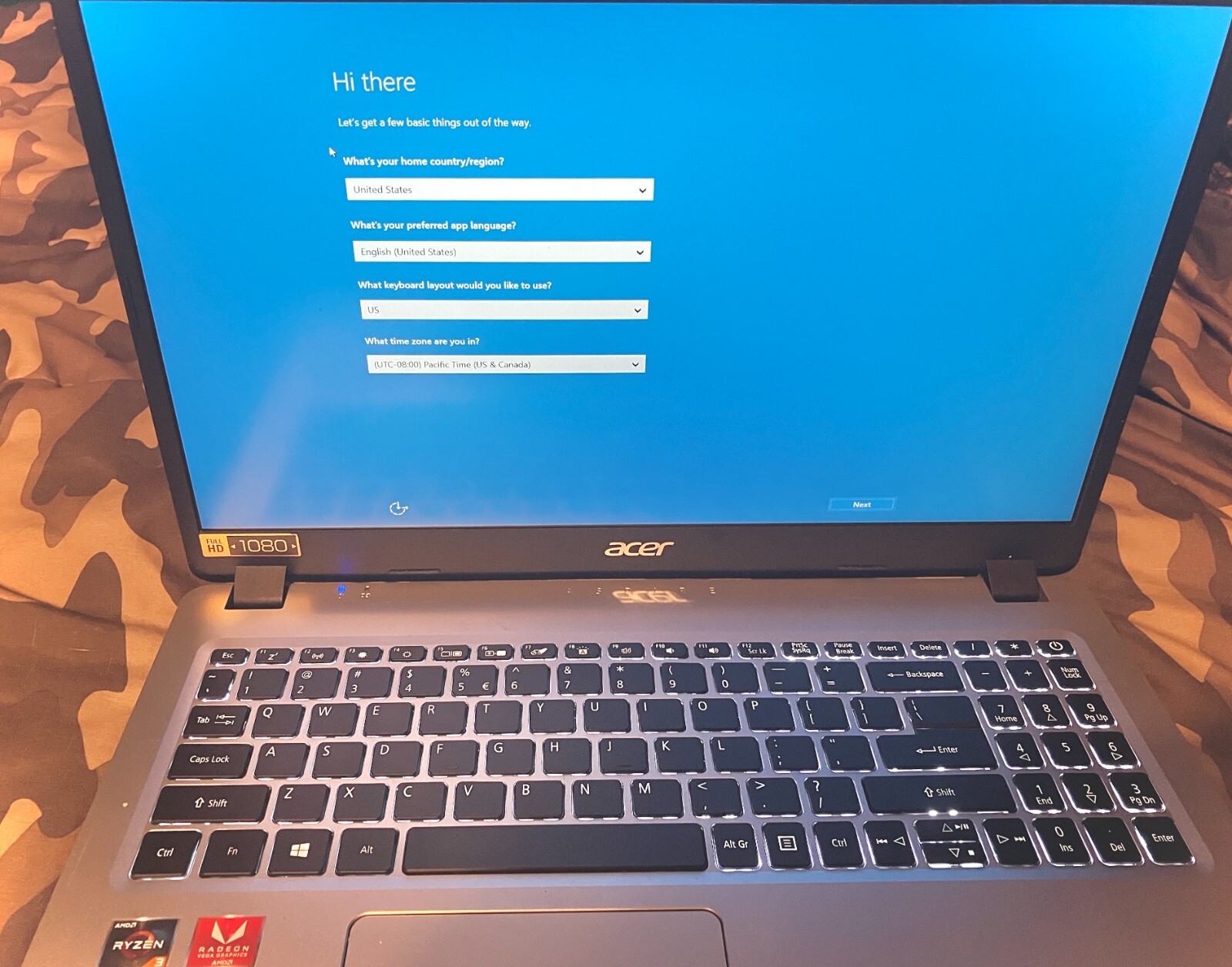 Acer Aspire 5 A515-43-R19L (128 GB SSD, AMD Ryzen 3200U, 2.6GHz, 4GB RAM) Laptop
