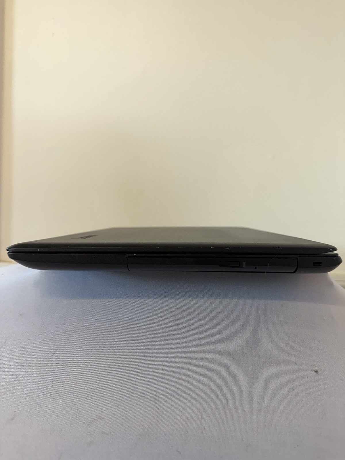 Lenovo Ideapad 110-15ACL Laptop – Good Screen – AMD A6-7310 – Read Des