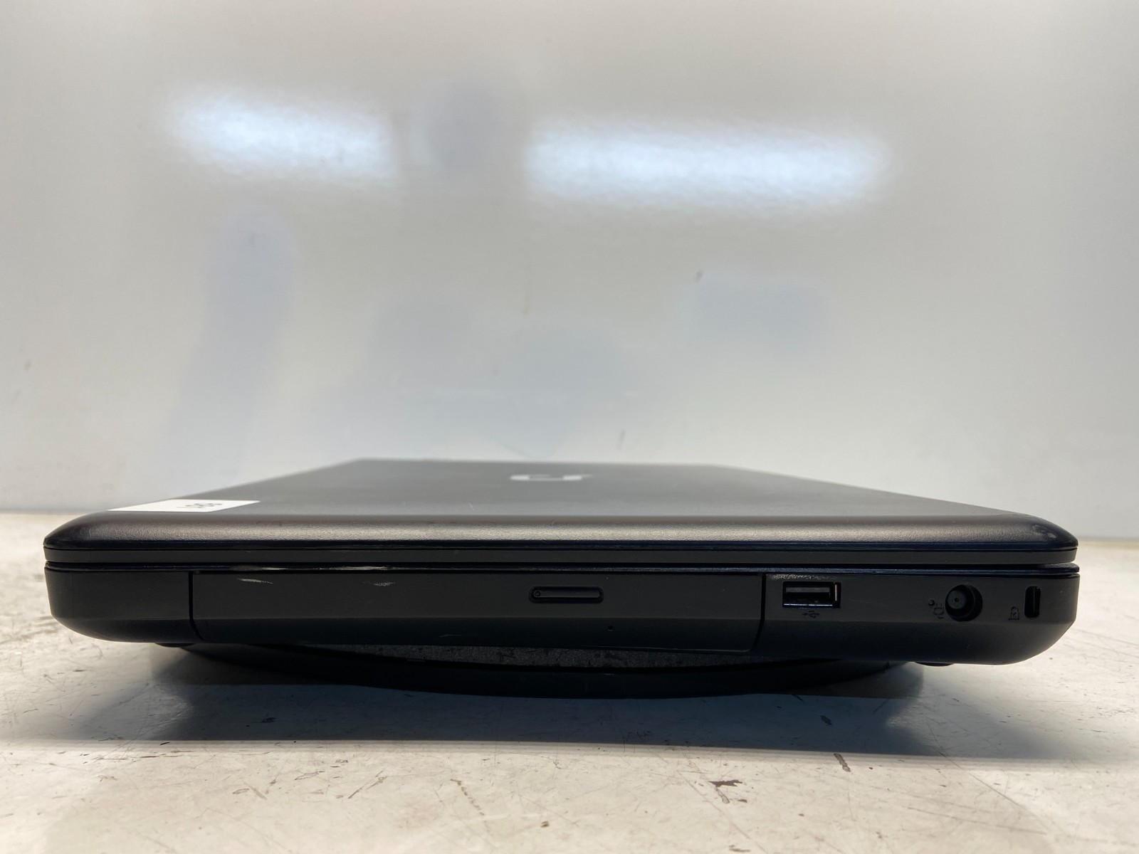 Compaq Presario CQ56-219WM Intel Celeron 900 2.2GHz 4 GB NO HDD