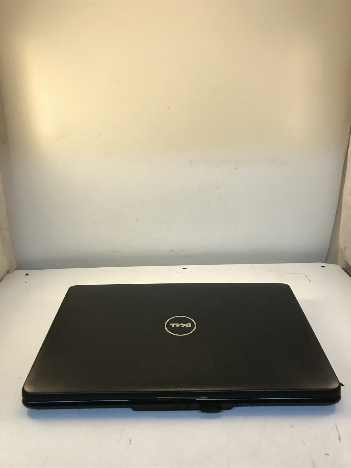 Dell Inspiron 1545 Laptop 15″ Intel Celeron 900 2.20GHz 2 GB Boot to BIOS No HDD
