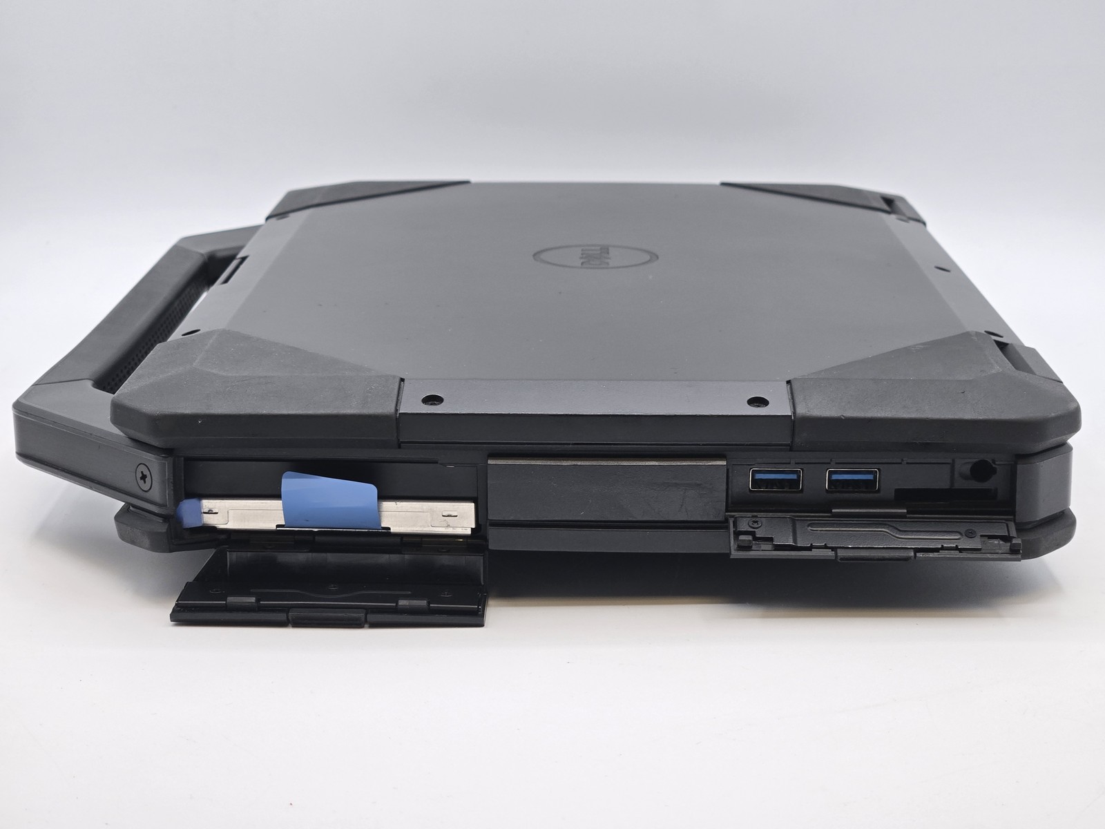 Dell Latitude 5414 Rugged 14″ HD I5-6300U 256GB SSD 32GB W10P Webcam *READ*