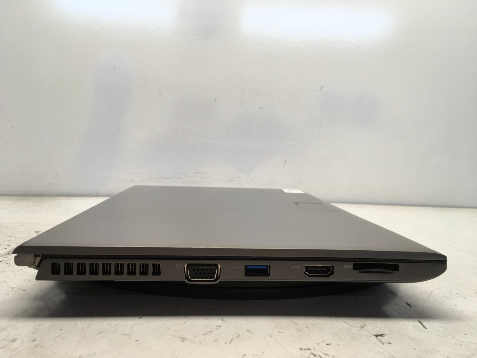 Toshiba Tecra Z40-B1420 Intel i7 vPro No RAM NO HDD