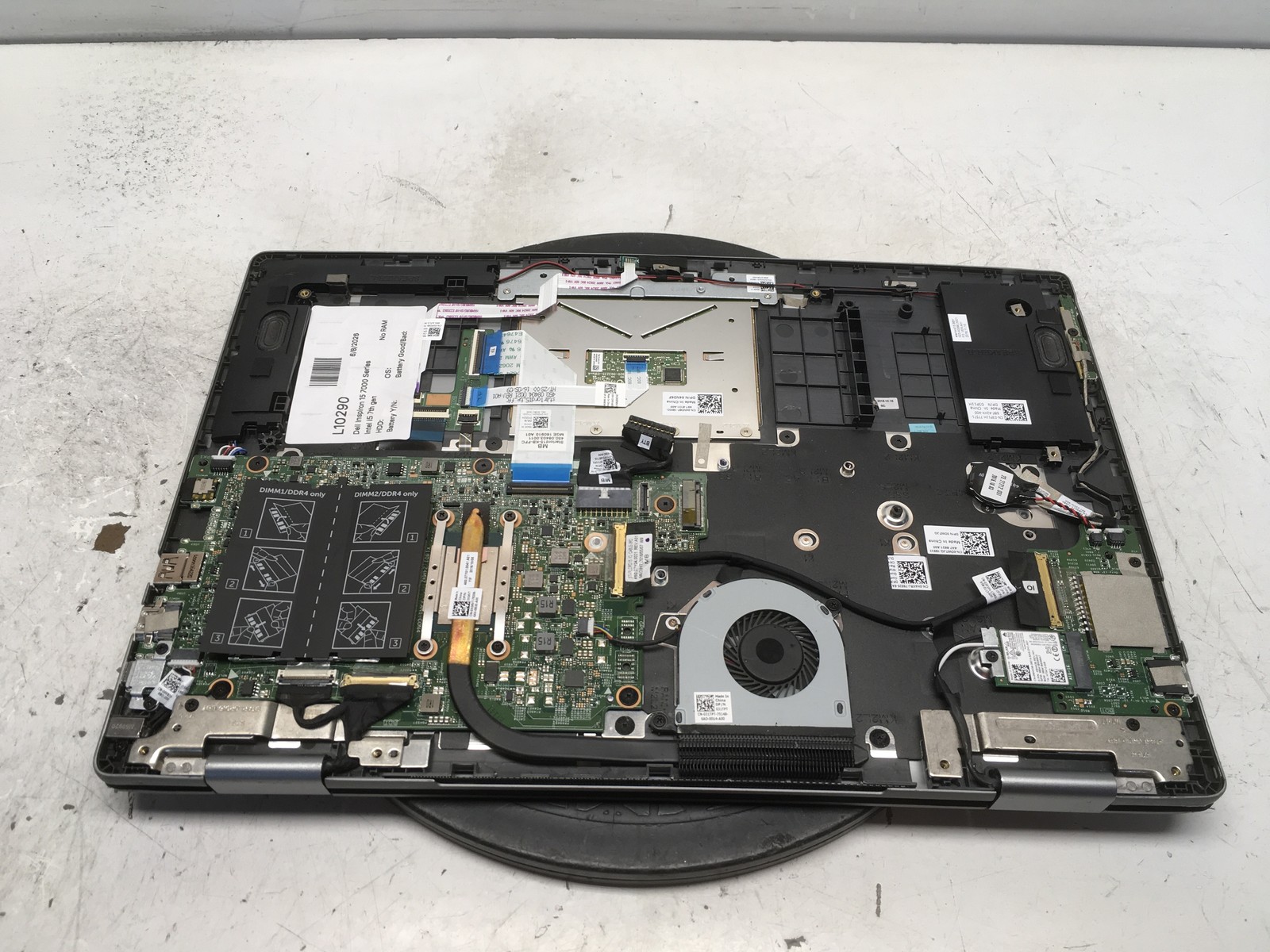 Dell Inspiron 15 7000 Series Intel i5 7th gen No RAM NO HDD No Batt