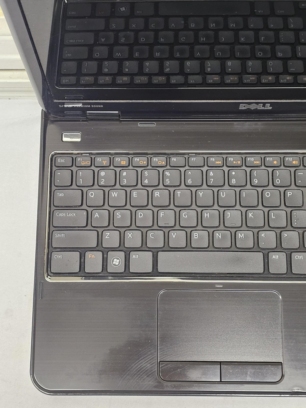 Dell Inspiron N5110 Laptop – i3-2310m – 4GB RAM – 640GB HDD – BAD BATT – Win 10