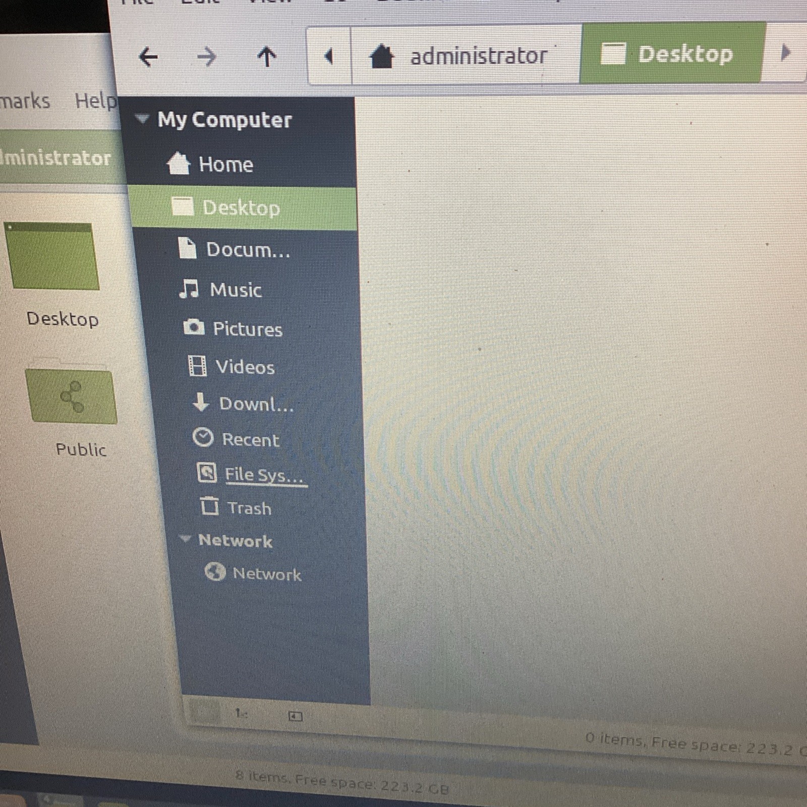 Gateway M-Series Laptop 250GB HD 2.2 GHz Intel Core 2 Duo Processor Linux Mint