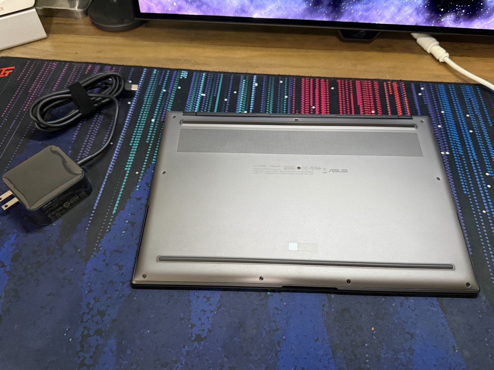 ASUS Zenbook S14 14″ 3K 120Hz OLED Touch Laptop Ultra 7 258V 32GB RAM 1TB SSD