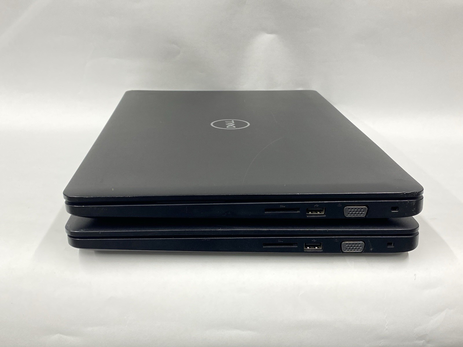 Lot of (2) Dell Latitude 3580 – 1366×768 – i3-6006u – No RAM/SSD/OS – READ