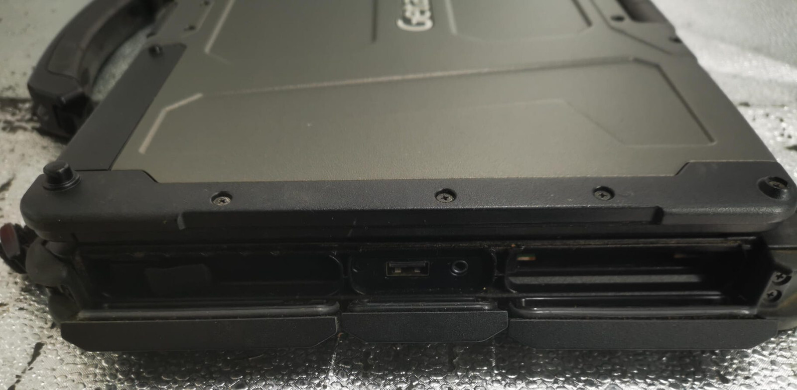 Getac V110G2 Rugged Laptop i5-5300U 8GB NO HDD / NO CHARGER