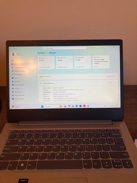 Lenovo IdeaPad 3 14IML05 14″ Laptop 4 GB Intel Pentium CPU 6405U 2,4GHz 119GB