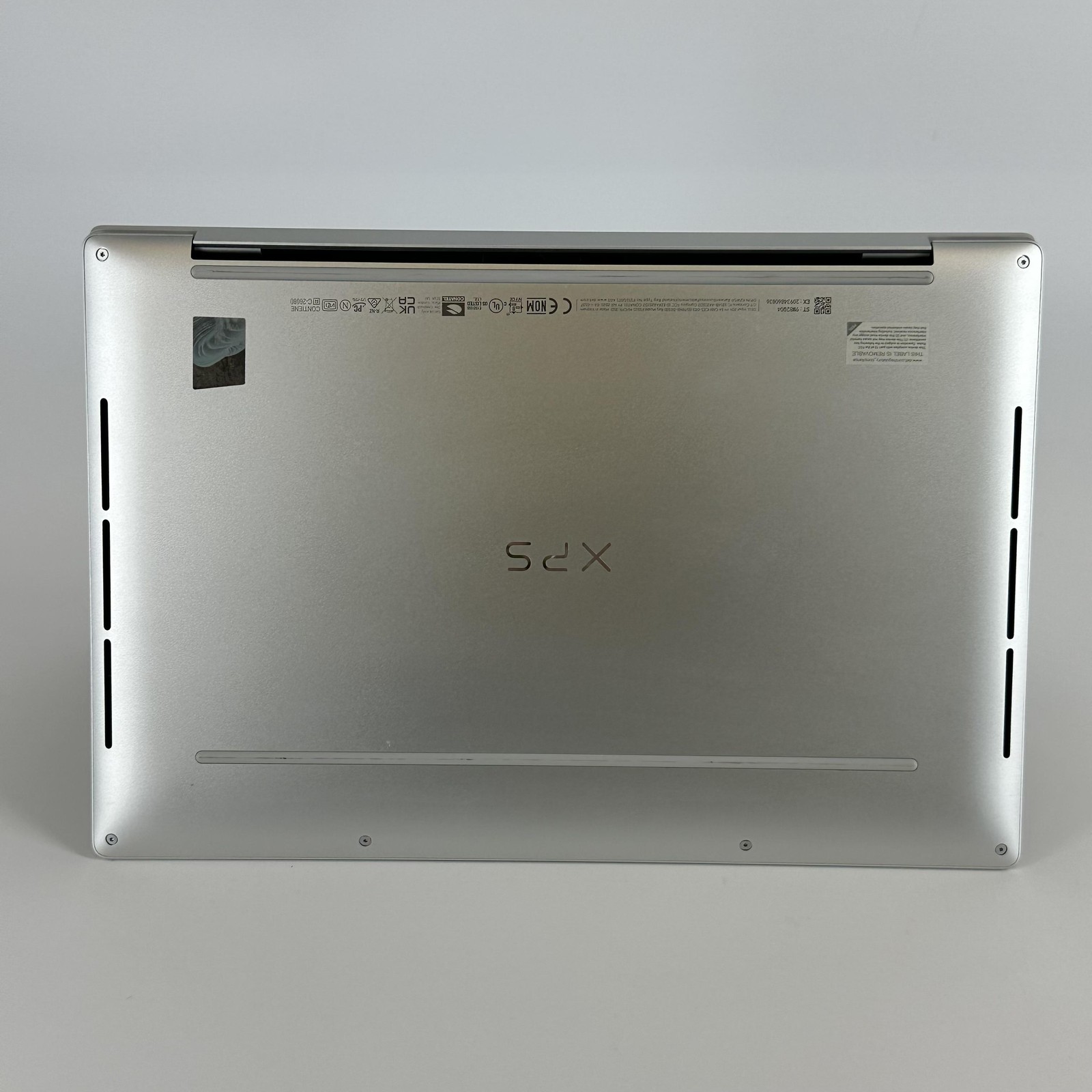 Dell XPS 13 Plus 9320 FHD+ TOUCH 2.2 GHz i7-1360P 32GB 512GB SSD Very Good