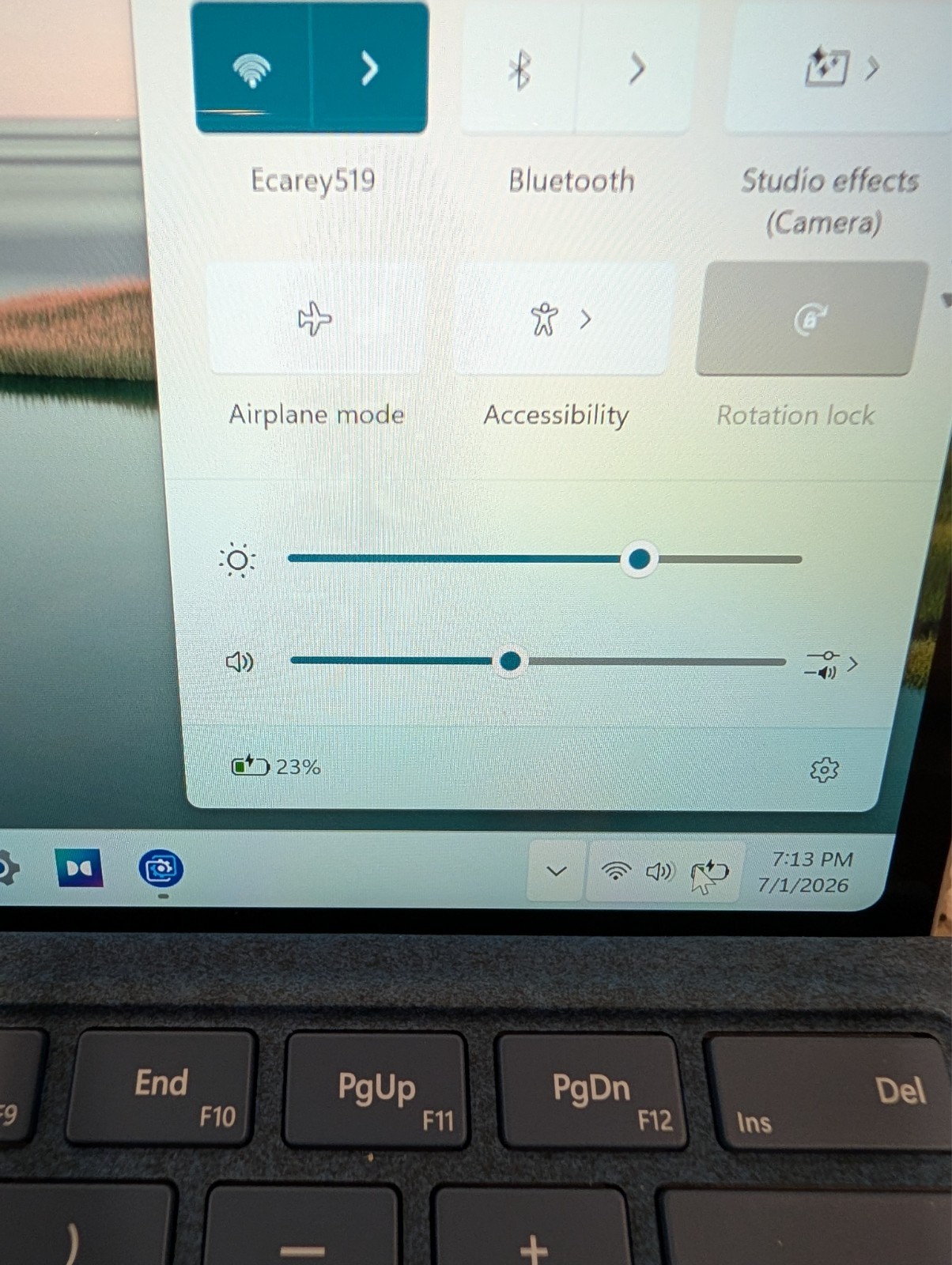 Microsoft Surface Pro 13” w/keyboard and case – Snapdragon X Plus, 16gb ,256gb