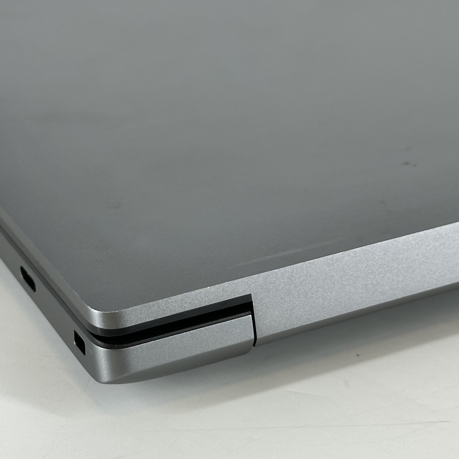 Dell Precision 5680 16 FHD+ 2.6GHz i9-13900H 64GB 1TB RTX 2000 Ada Bad Camera