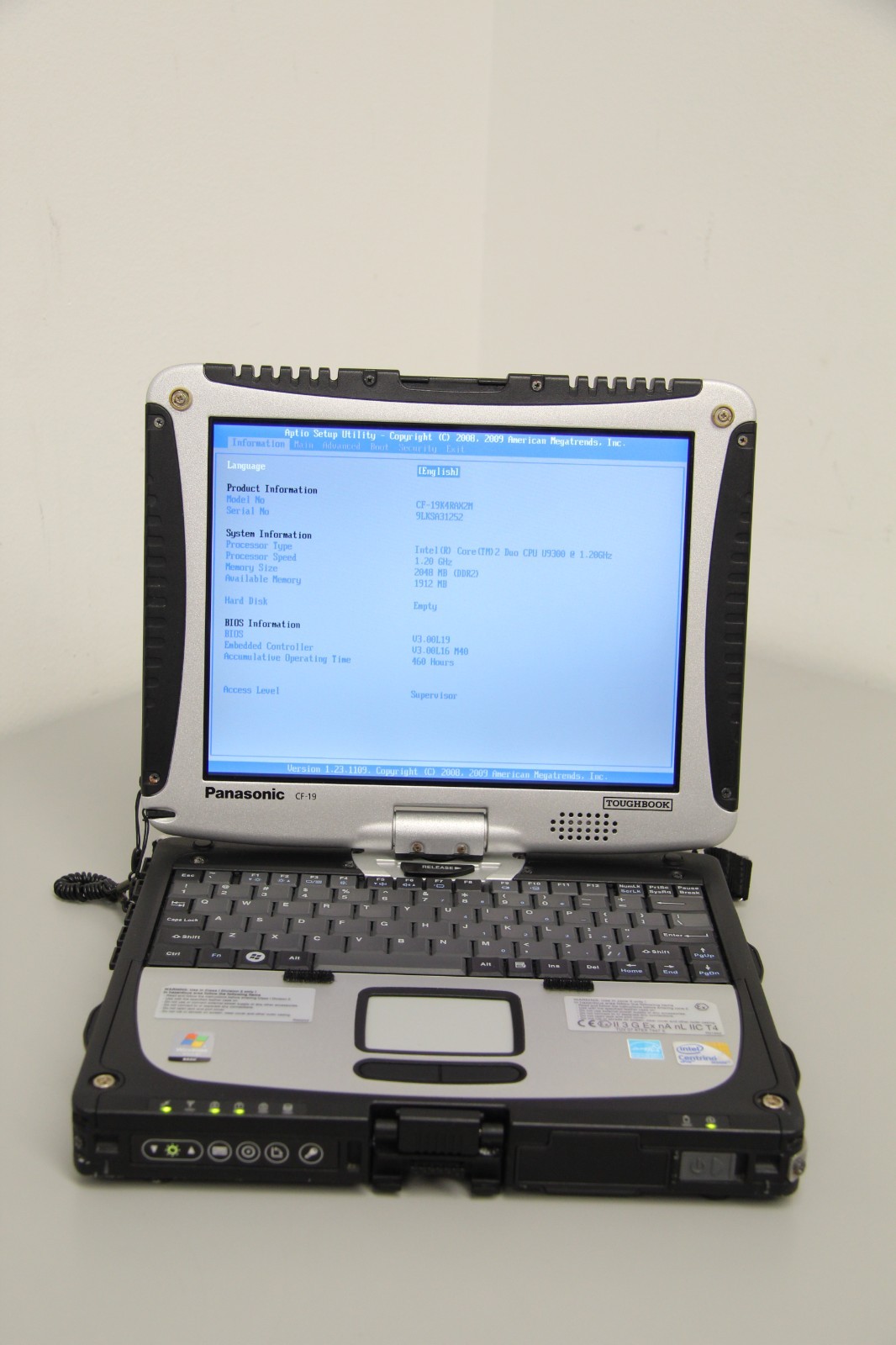 Panasonic Toughbook CF-19 Intel Core 2 Duo U9300 1.20GHz 2GB Ram No HDD/Supply