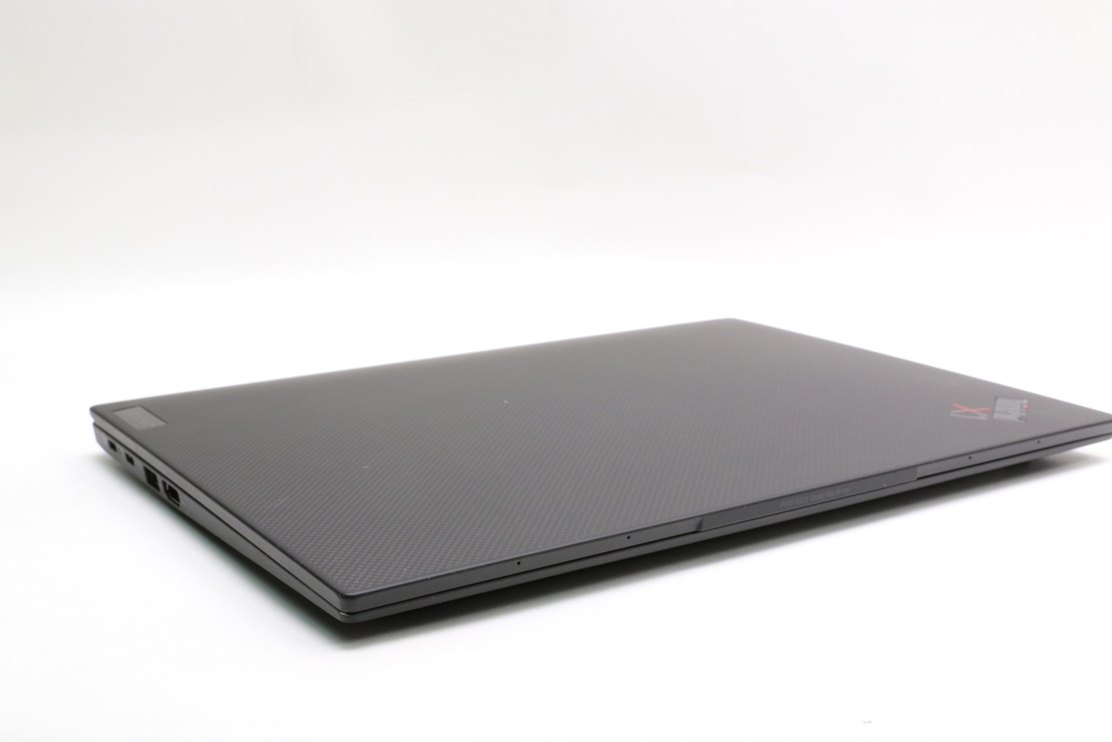 Read! 14″ UHD+ Lenovo Thinkpad X1 Carbon Gen 10, i7-1270P, 32GB, 1TB SSD