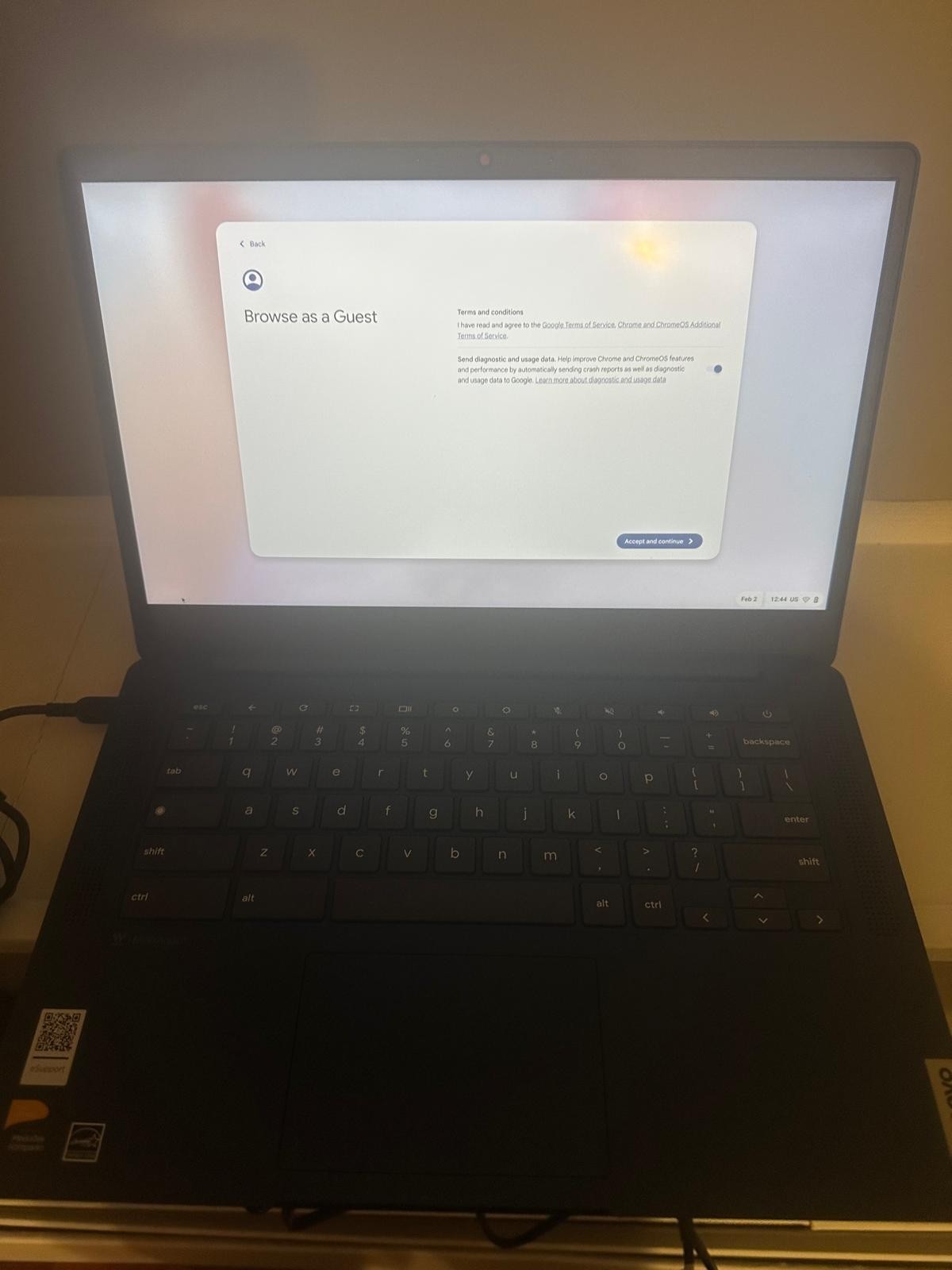 Lenovo Slim 3 Chromebook 14” FHD Touchscreen, MediaTek K 520, 4GB RAM, 64GB eMMC