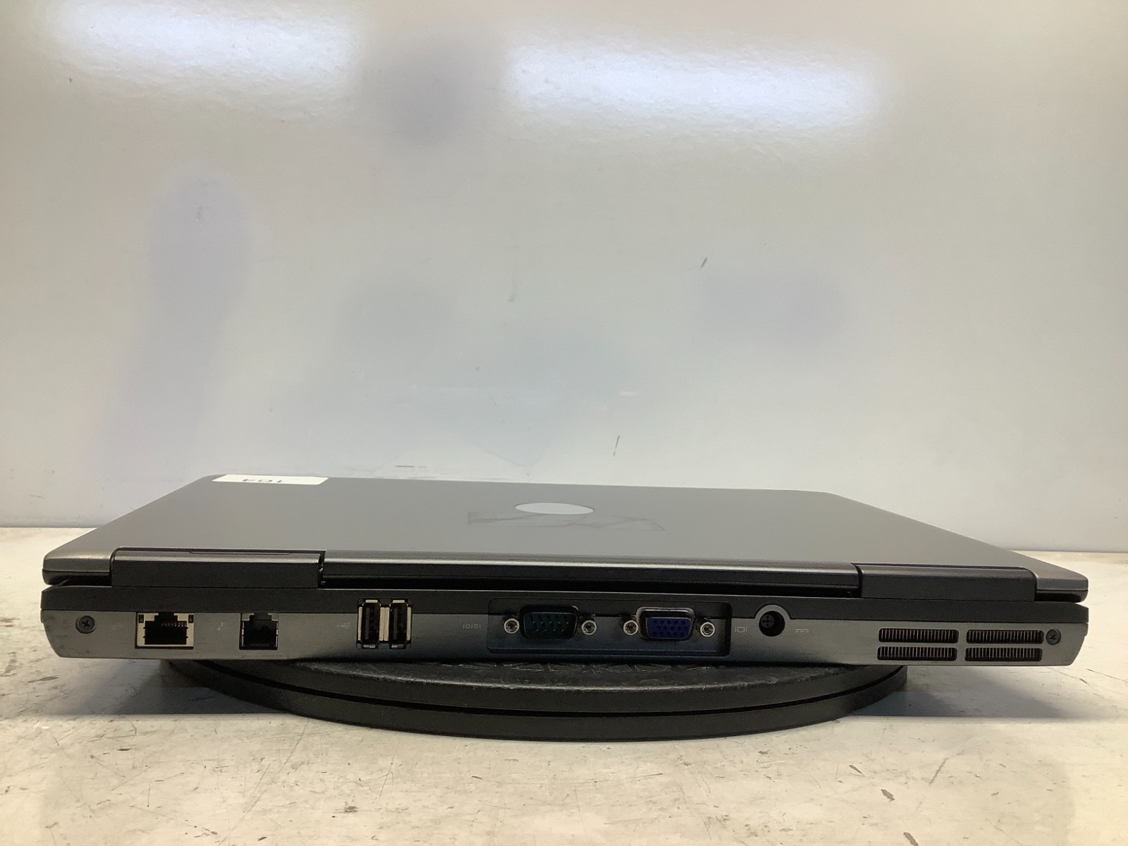 Dell Latitude D630 Intel Core 2 Duo 06FB 2.2GHz 2 GB 500GB WIN XP No Batt