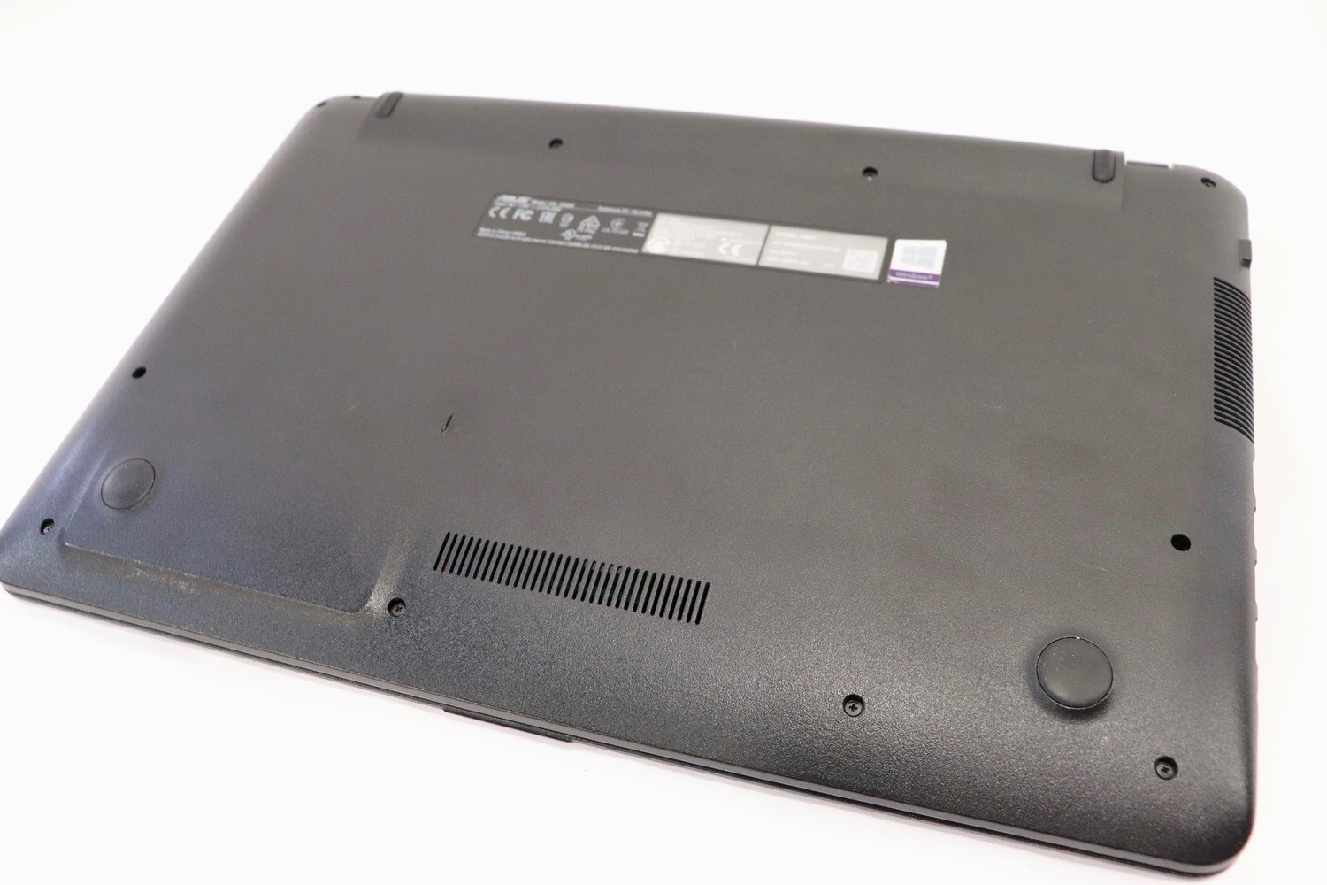 ASUS X540B-RB94 A9-9425 8GB 1TB HDD 15.6 Laptop W10