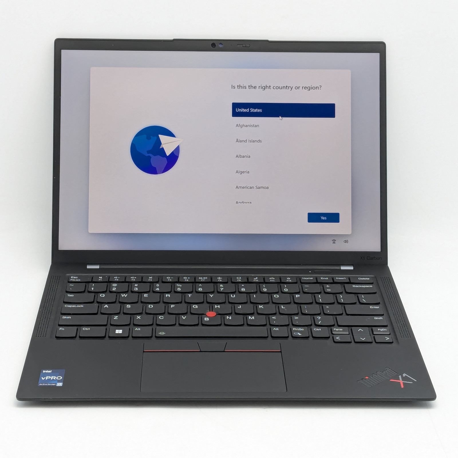 Lenovo ThinkPad X1 Carbon G10 14″ i7-1270P 32GB DDR5 256GB SSD Windows 11 Home