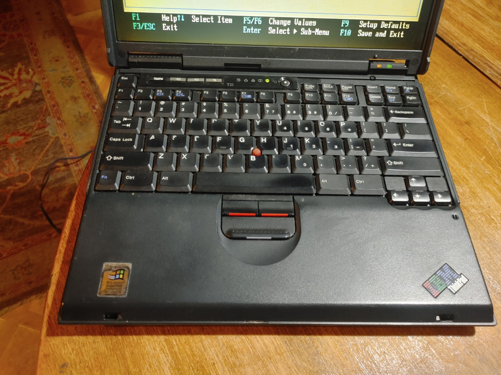IBM Thinkpad T21 13.3″ Laptop Pentium 3 + 512MB RAM + 20GB HDD *NO OS