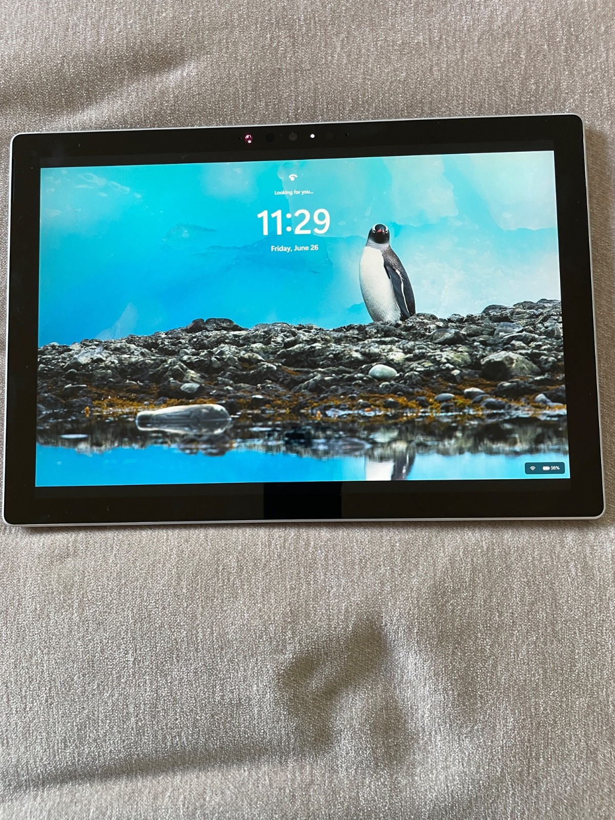 microsoft surface 7plus- 128GB graphics, 8GB RAM, i3 intel processor
