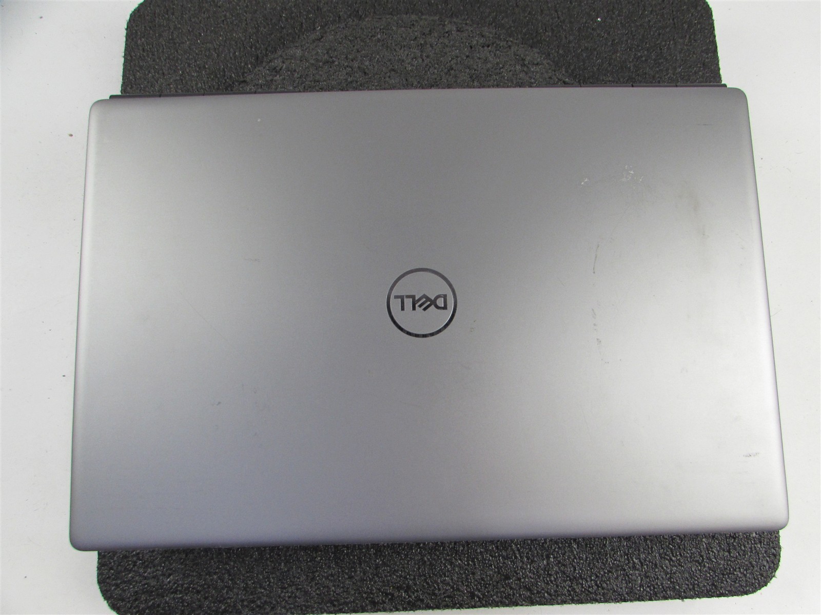 DELL PRECISION 7750 1920X1080 FHD I7-10850H 1TB 32GB RAM RTX 3000 WIN 11 PRO