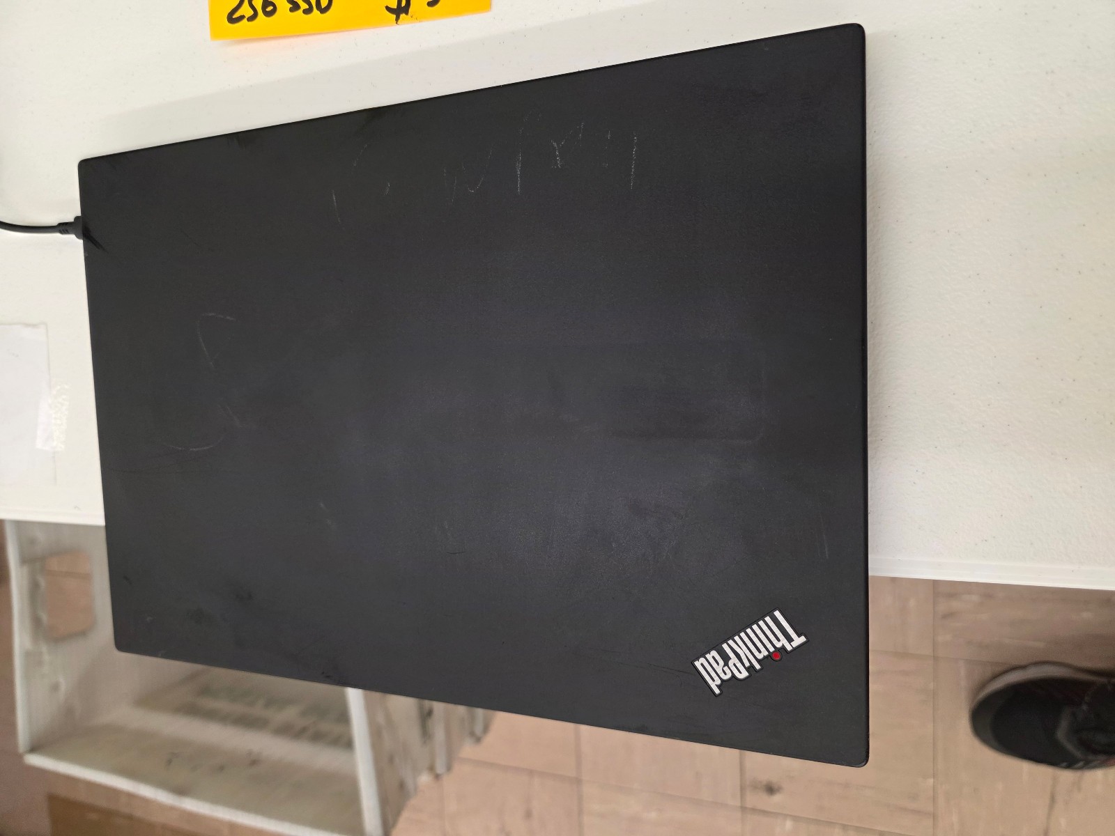 Lenovo ThinkPad T490 Intel Core i7-8565U 1.80GHz – 8GB RAM 256GB SSD Win11