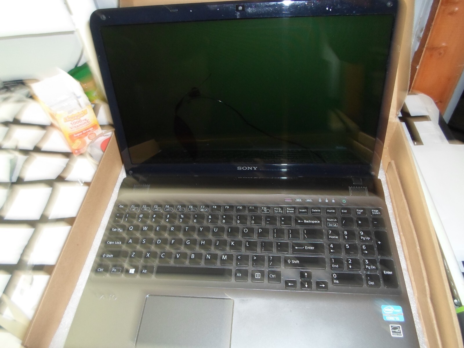 Sony VAIO damaged PCG-7173L Intel Core 2 Duo 1GB RAM 120GB HDD CRACKED SCREEN