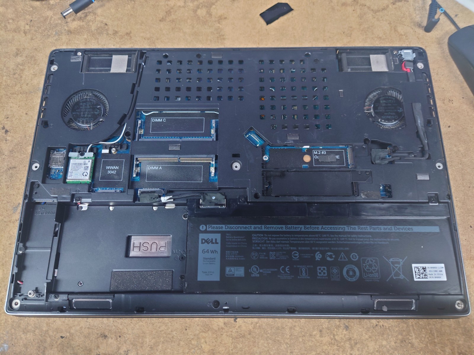 Dell Precision 7530 15.6″ FHD i7-8850H 32GB RAM Quadro P2000 No OS/SSD