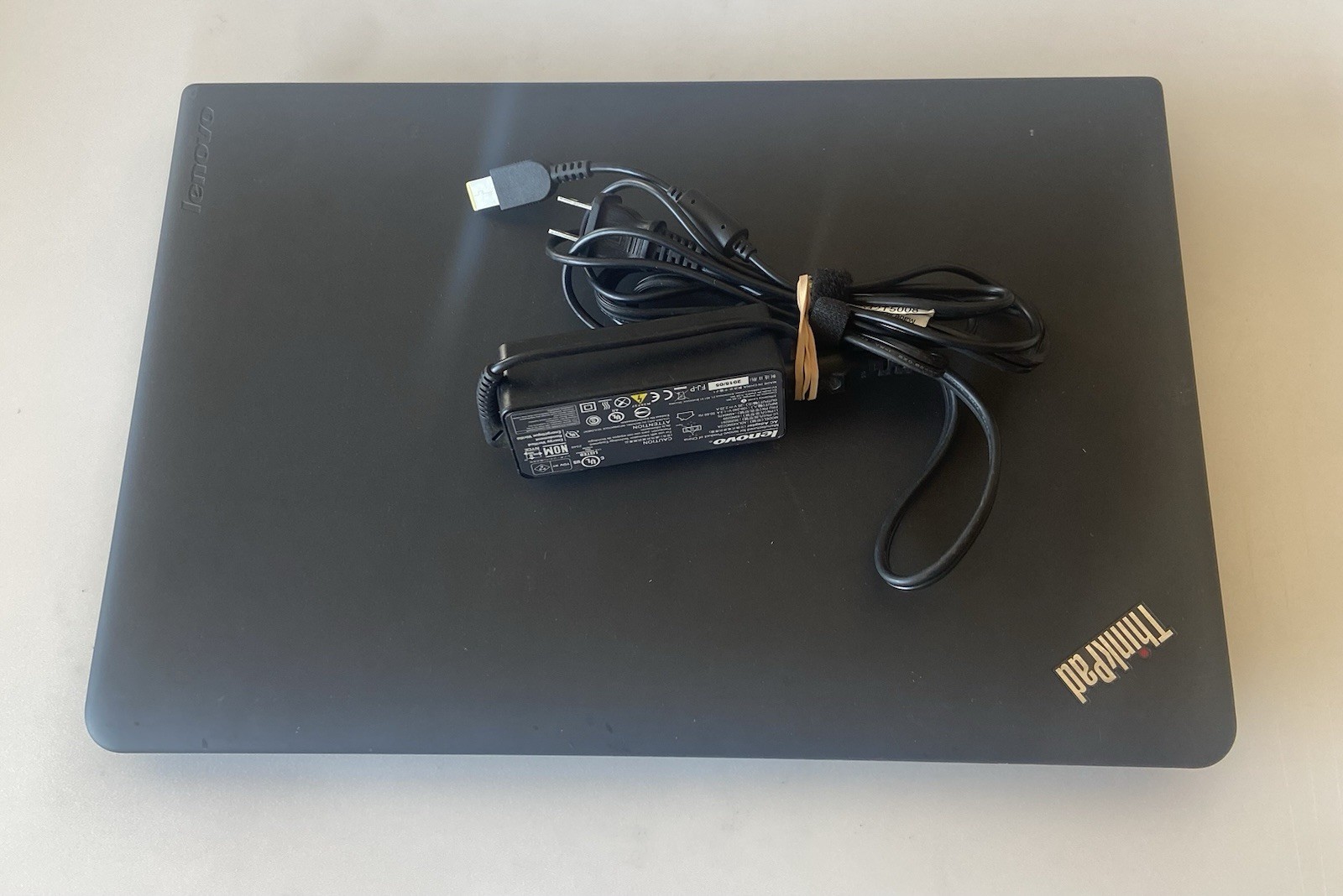 LENOVO ThinkPad E565 Laptop AMD A6-8500P RADEON R5 4GB RAM 500GB Hard Drive