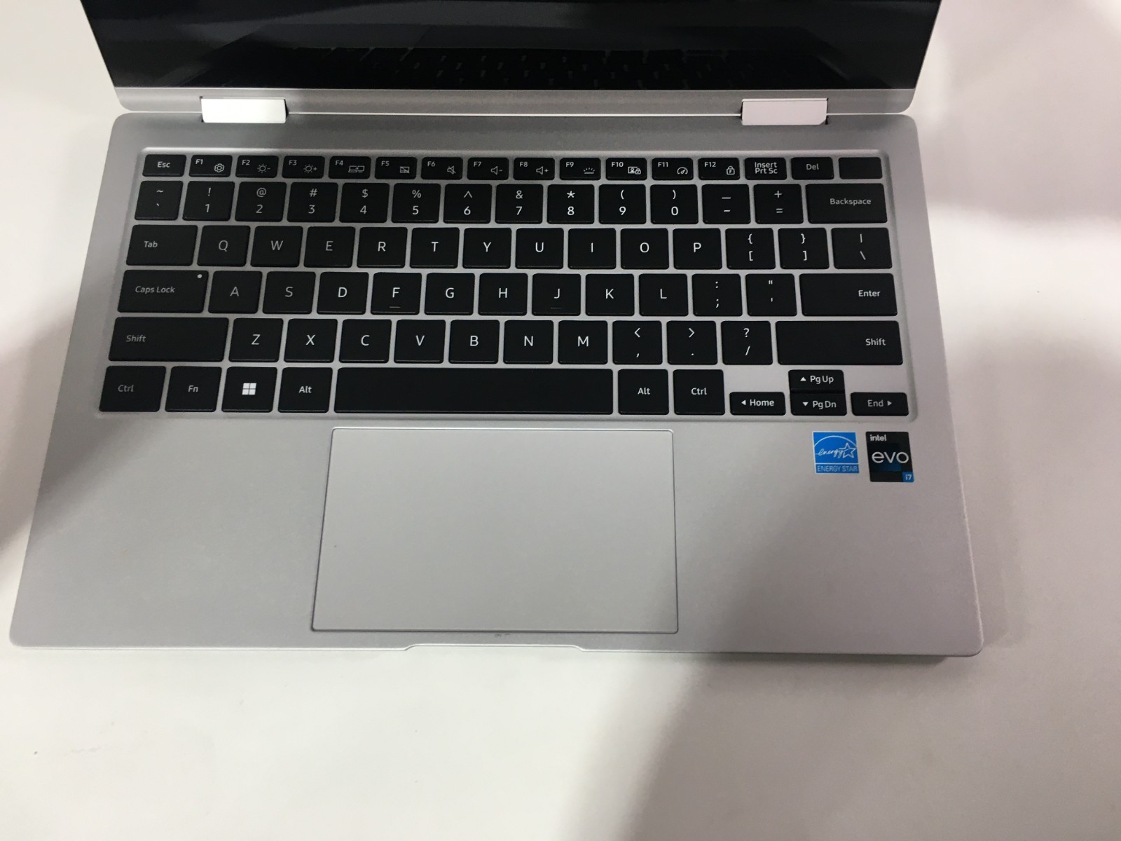 Samsung Galaxy Book2 Pro 360 2-in-1 13.3” i7-1260P 16GB 512GB SSD Silver