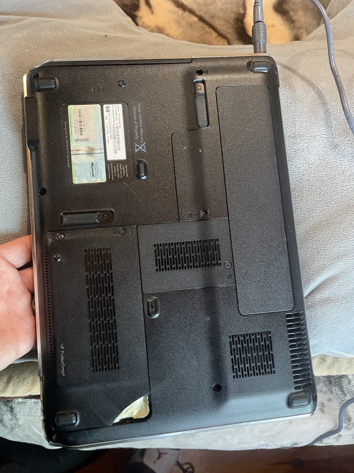 HP Pavilion entertainment PC AMD Turion X2 Window Vista Screen Not On (PARTS)