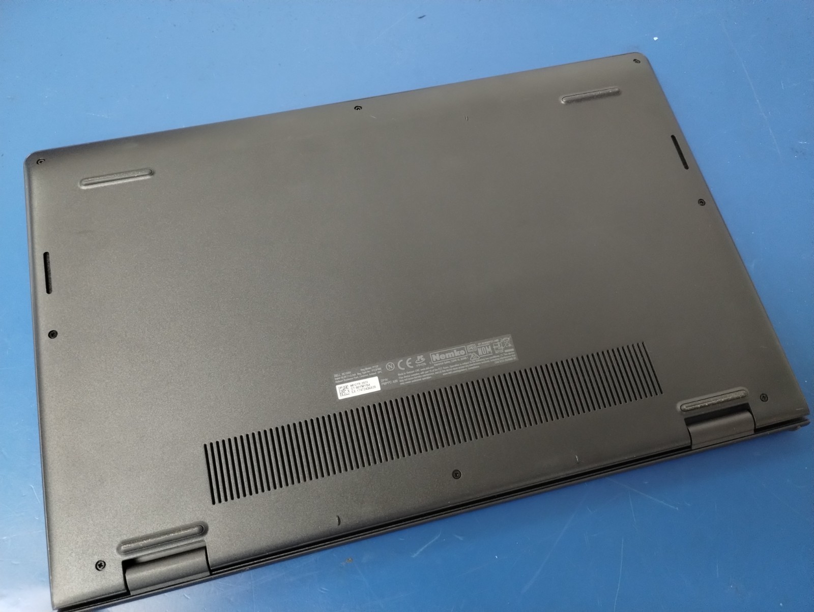 DELL 15 DC15255 G8MK9, AMD Ryzen 7 7730U, 2.00 GHz, 16 GB RAM 512 GB NVMe SSD