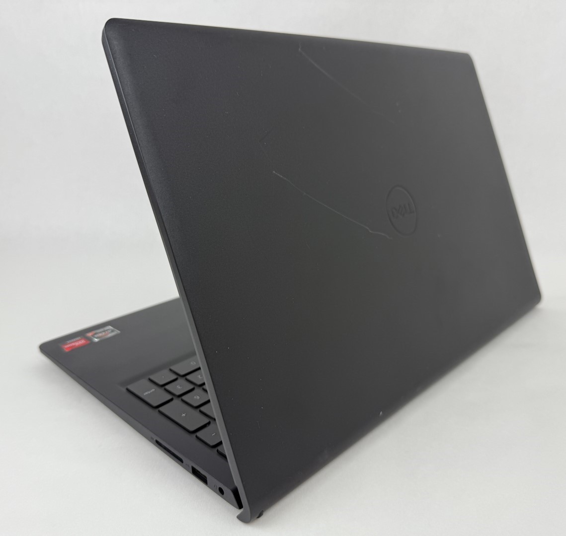 Dell Inspiron 15 3535 15.6″ FHD Touch Ryzen 7 7730U 16GB 512GB SSD W11H Scratch
