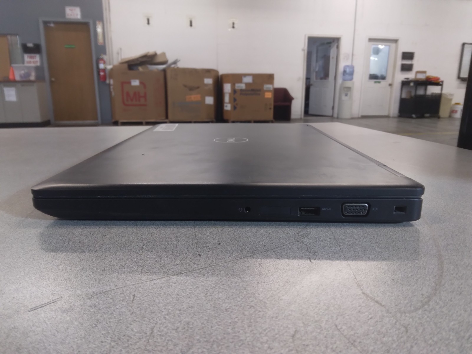 Dell*Precision*3530*Intel*i7-8850H*256GB*NVMe*16GB*DDR4*Nvidia*Quadro*P600*No*OS