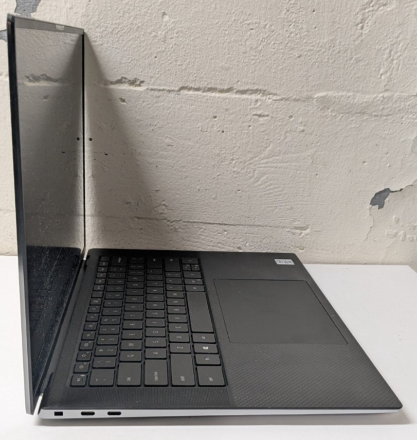 Dell Precision 5550 15.6″ i7-10850H 2.70GHz No RAM No Drive SOLD AS-IS DGG76D3