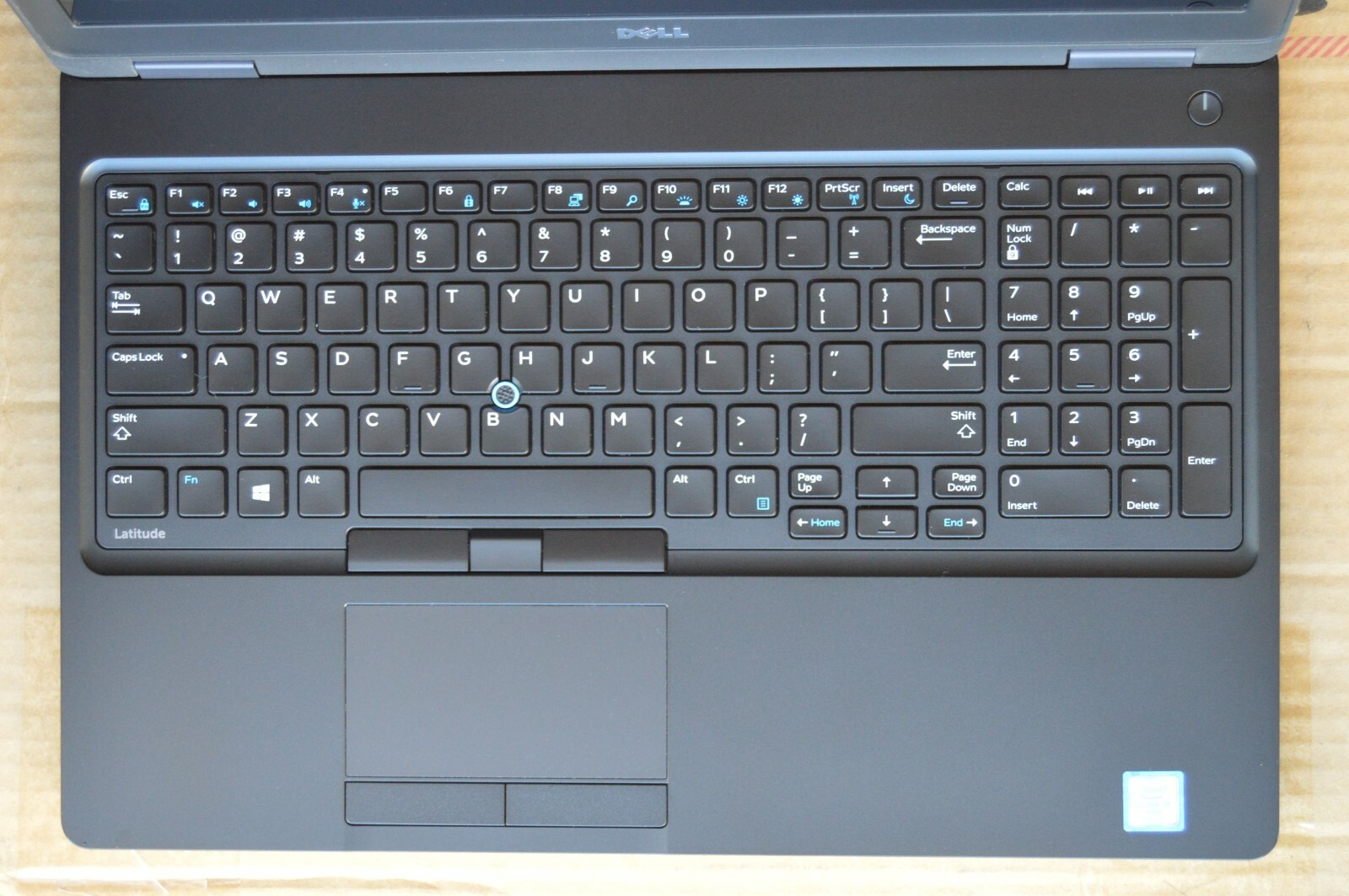 Dell Latitude 5580 1080P IPS i7-7820HQ 16GB 512GB Backlit-KB