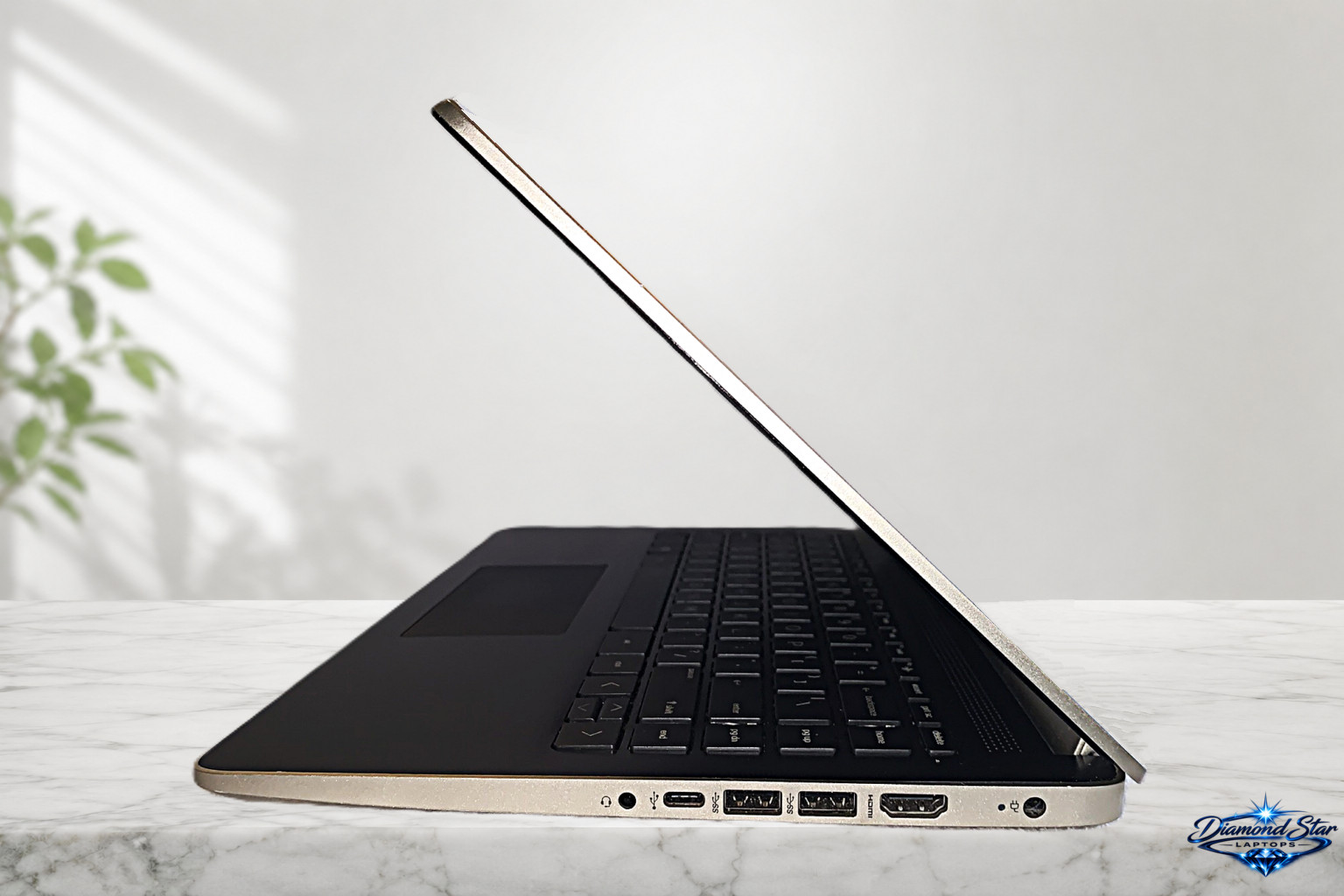 ✨HP Laptop 14″ DQ0xxx Windows 11 Pro See All Photo’s and Read Full Description✨