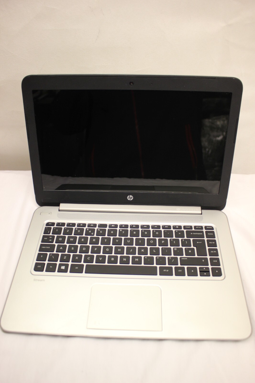 HP 14-Z050SA AMD A4 MICRO-6400T 2GB RAM 32GB eMMC LAPTOP COMPUTER DAMAGED SCREEN