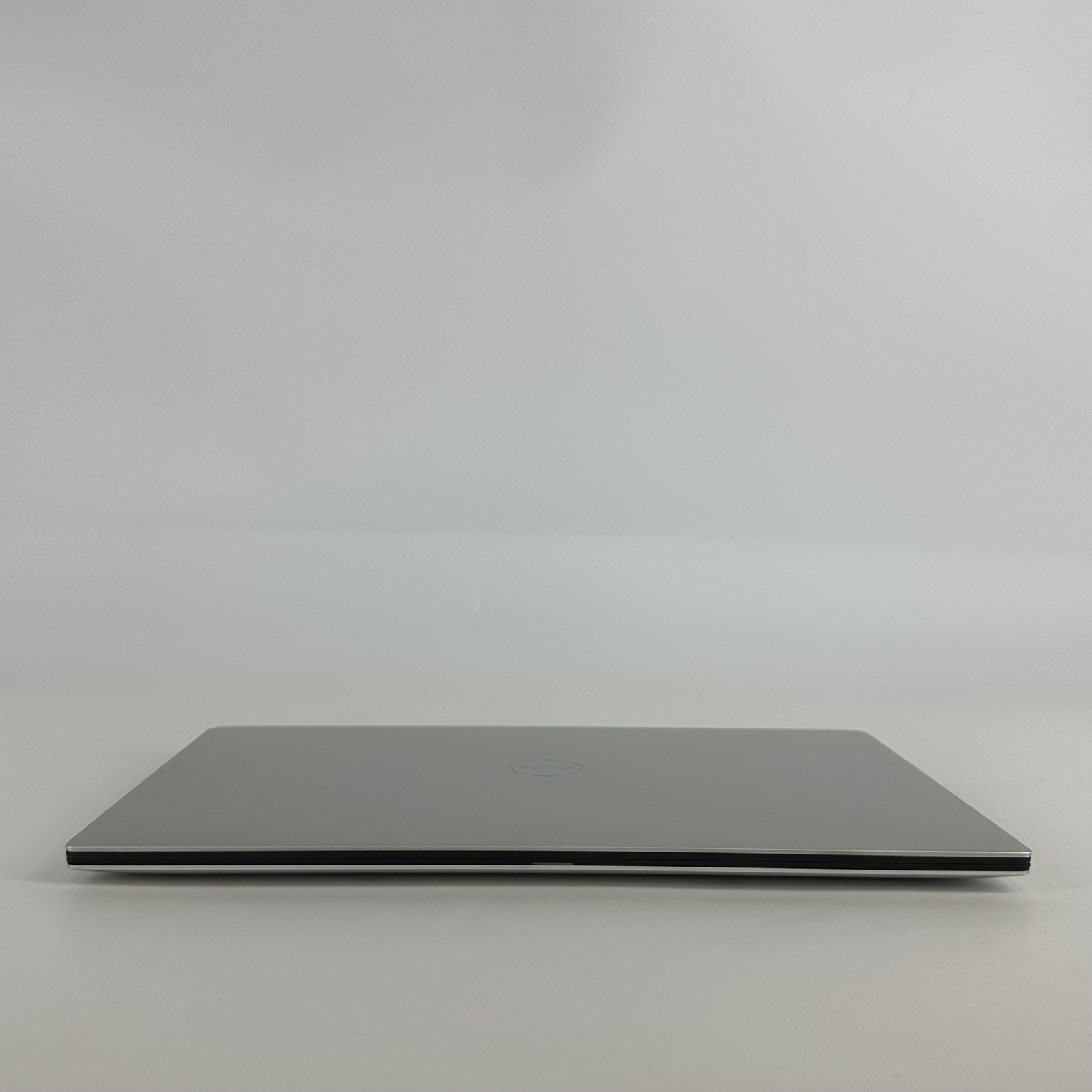 Dell XPS 13 7390 FHD i7-10510U 1.80GHz 8GB RAM 500GB SSD Excellent