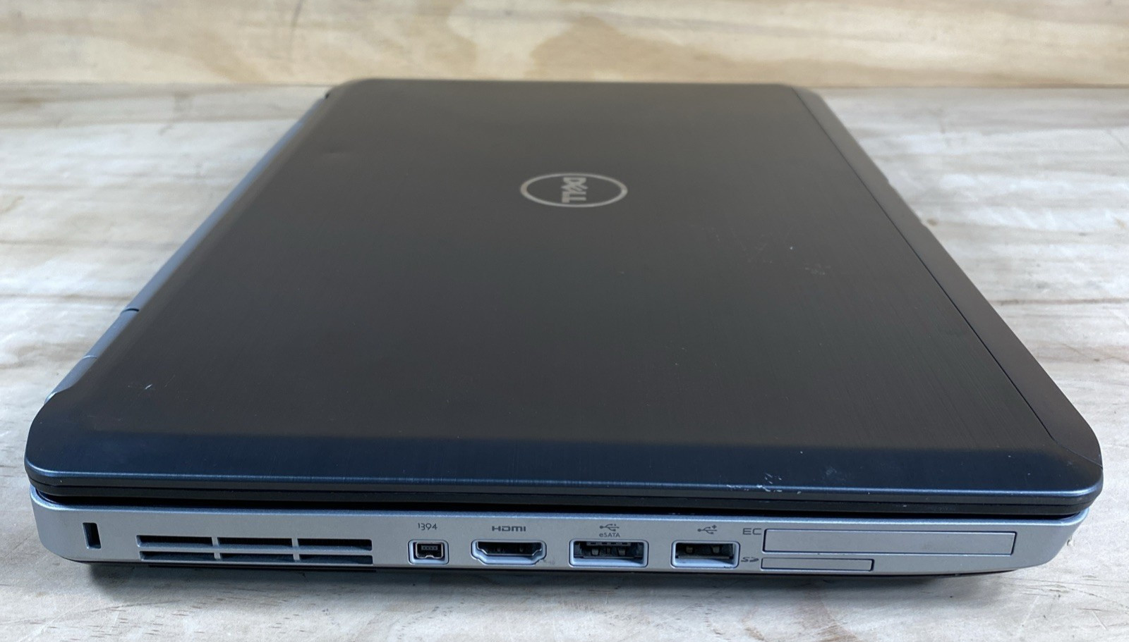 Dell Latitude E5520 15.6 i5-2510M 2.3 8GB RAM 500GB HDD Windows 10 Pro/ bad Bat