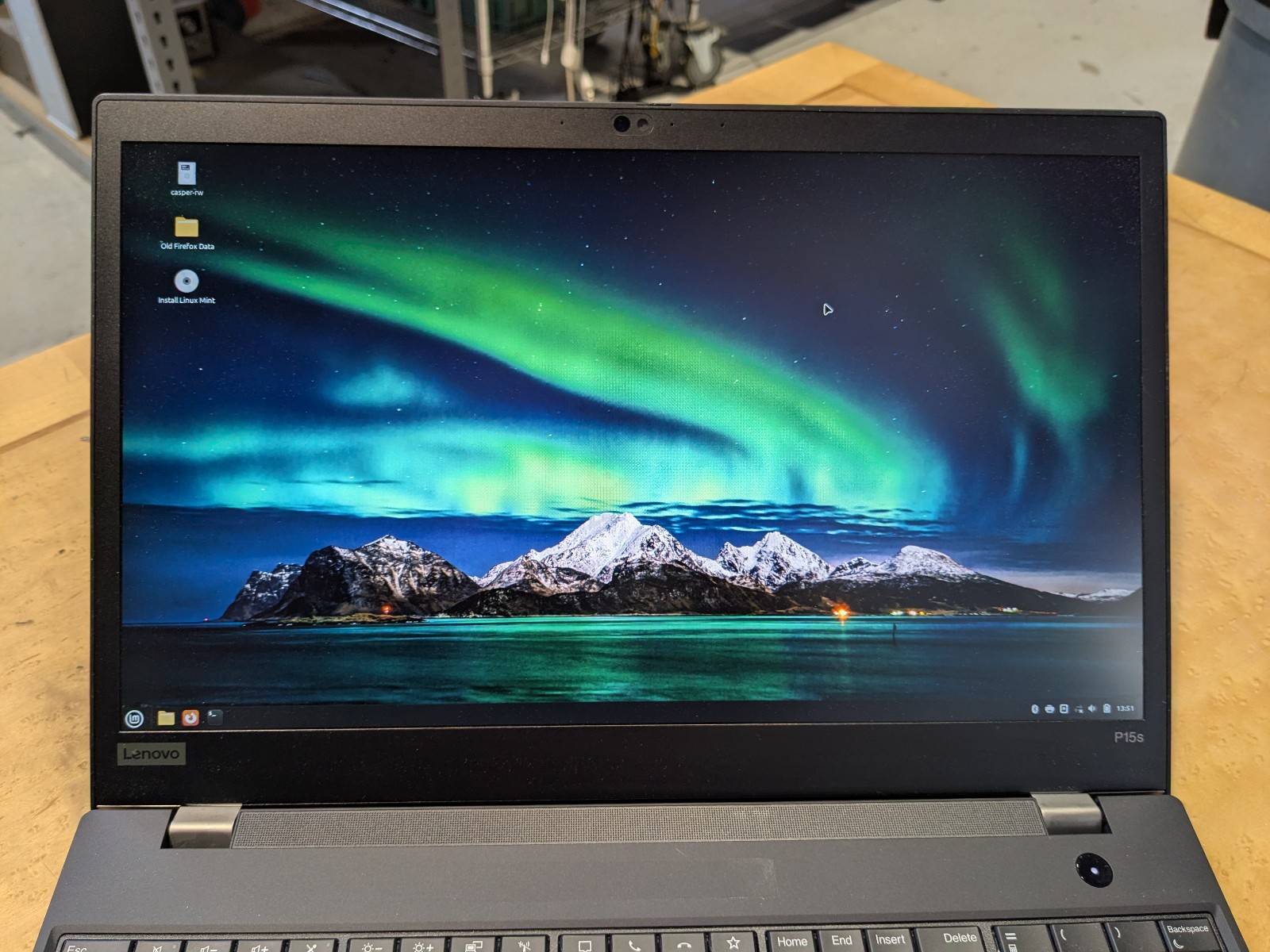 Lenovo Thinkpad P15s Gen 1 i7-10510U 1.8GHz 16GB Ram 256GB SSD Quadro T500 No OS