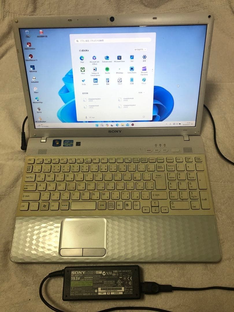 SONY VAIO VPCEH38FJ/W Core i5 2450M 15.5in 6GB 500GB Used m56