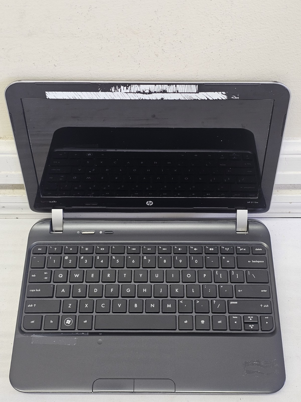 HP 3115M Laptop – AMD E-300 – 4GB RAM – BIOS LOCKED – NO HDD/OS – Parts – READ