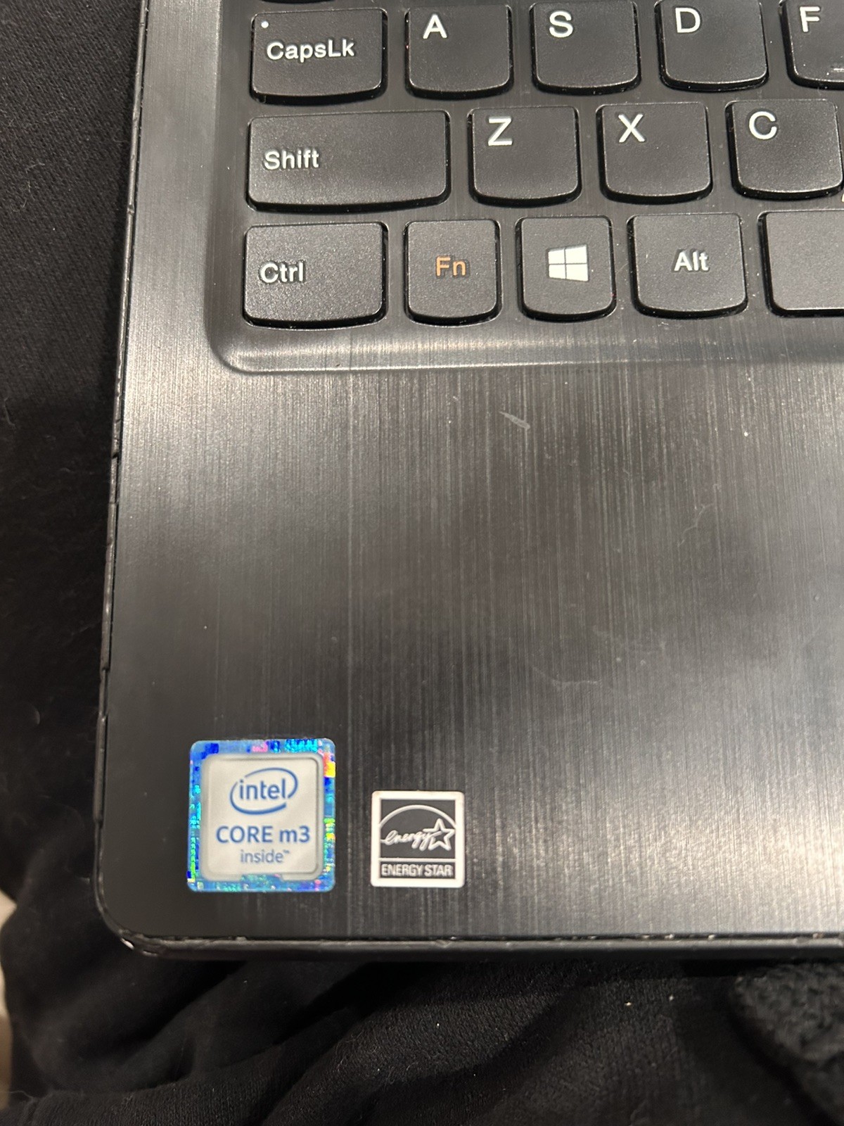 lenovo yoga 700-11isk used, silver color, 256 gb local disk