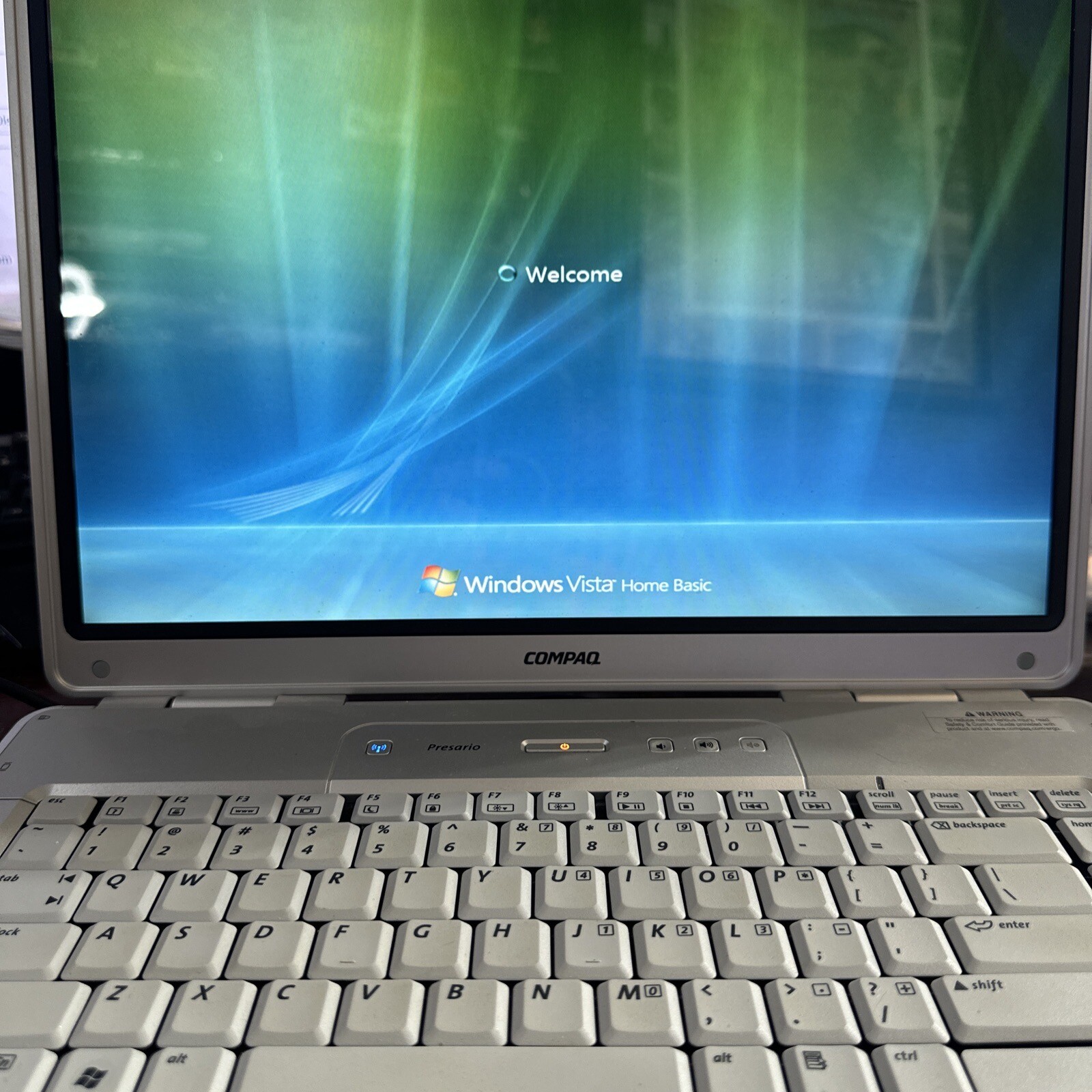Hewlett-Packard ￼HP Compaq Presario C500 Comes With Ac Adaptor