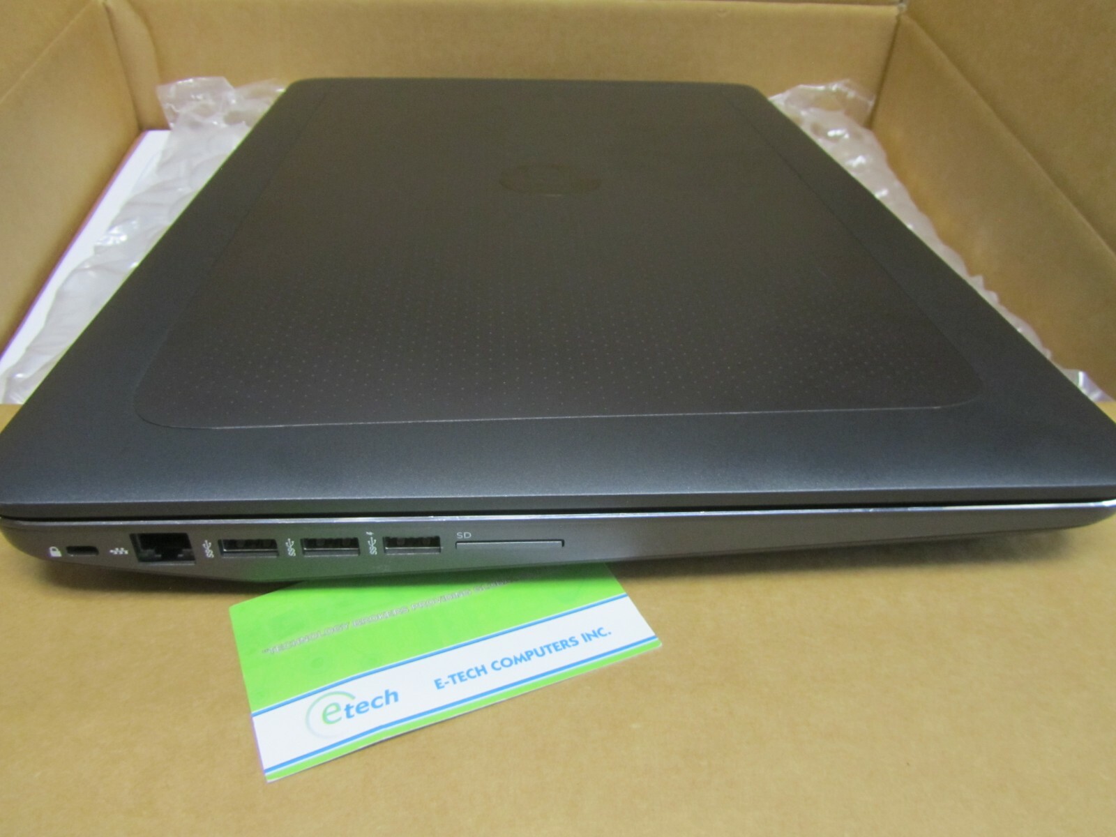 HP ZBook 17 G3 i7-6820HQ 4C 2.7GHz 32GB RAM 1TB NVMe SSD 17.3″ FHD 1080P Touch